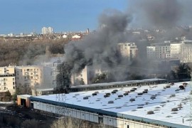Gori fabrika na Novom Beogradu