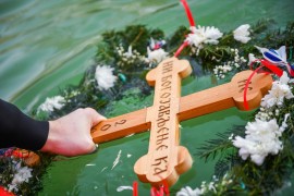 Za Časni krst plivaće i Stanivuković