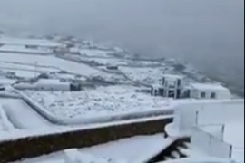 Snijeg prekinuo saobraćaj, vakcinaciju i nastavu u Grčkoj