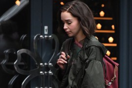 Prve fotografije sa seta Marvelove serije - koga glumi Emilija Klark