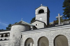 Mitropolija ne daje podršku manjinskoj vladi Crne Gore