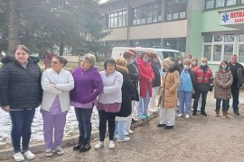 Medicinari u USK idu u generalni štrajk: Političari se igraju s nama