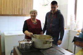 Narodna kuhinja: Najsrećniji kada su lonci prazni, a stari i nemoćni ...