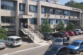 Korona bukti: Što je red za vakcinu kraći, red za testiranje je duži