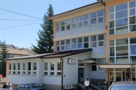 Dva mladića dovezena u Dom zdravlja bez svijesti, jedan preminuo