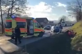 Sudar tri vozila u Gračanici, motociklista prevezen u bolnicu