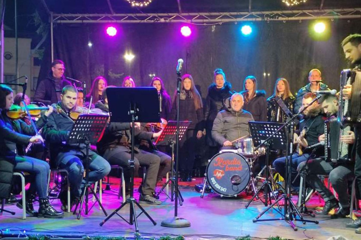 Nastup Narodnog orkestra SKUD-a "Semberija"