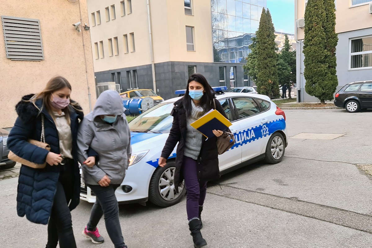Pronađeno 3,2 kg skanka, uhapšeni muškarac i žena