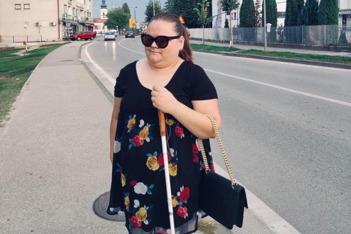 Slijepoj djevojci niko nije pomagao, danas je primjer upornosti i volje