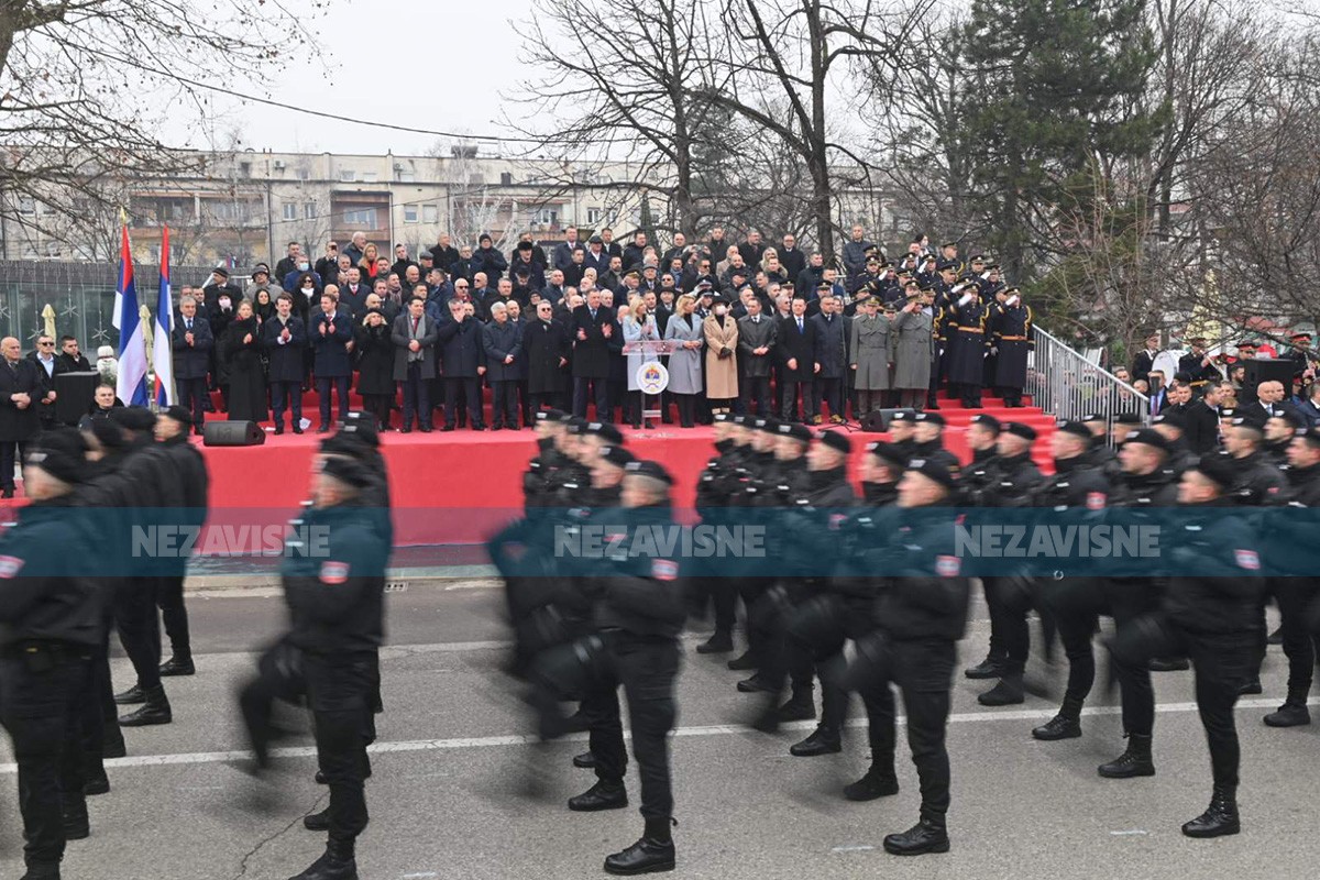Svečani defile u Banjaluci povodom Dana Republike