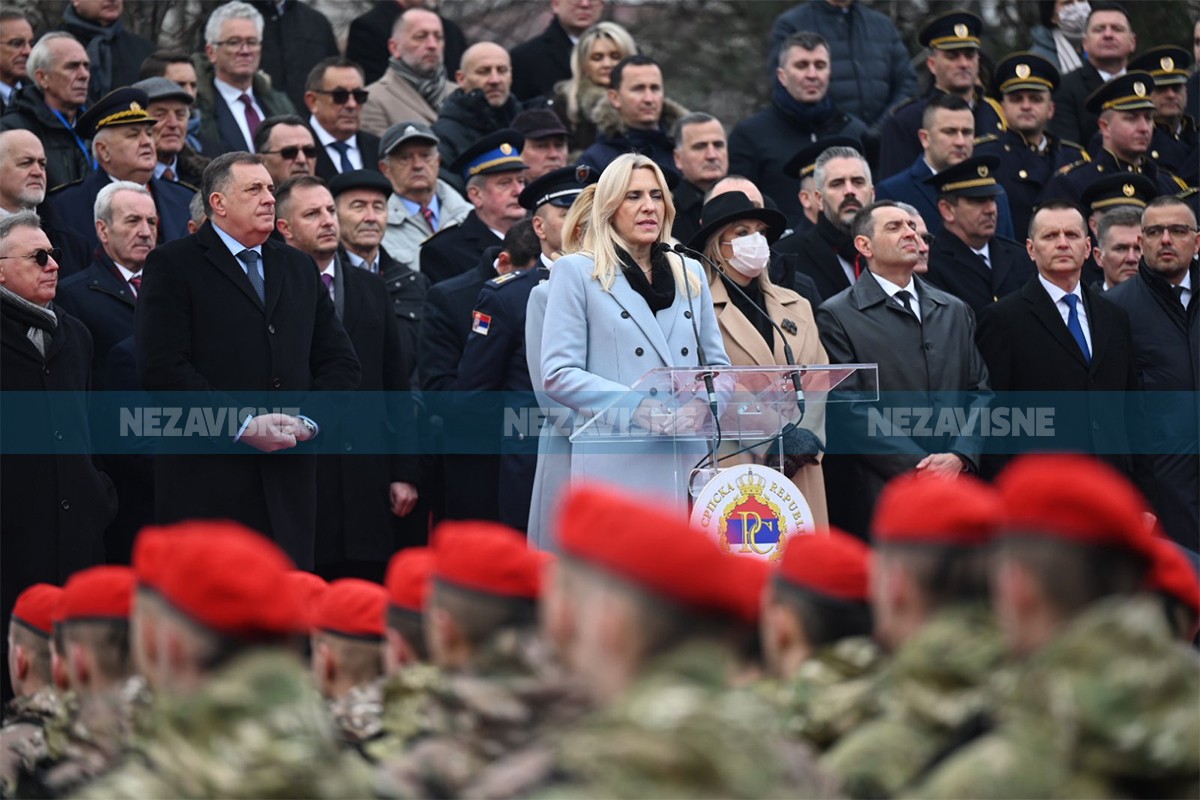Cvijanović: Trobojka u Istočnom Sarajevu dokaz kako se voli Srpska