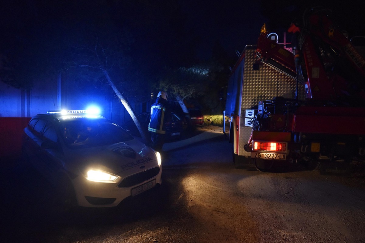 Jaka bura prevrnula kamion, poginuo vozač u Hrvatskoj