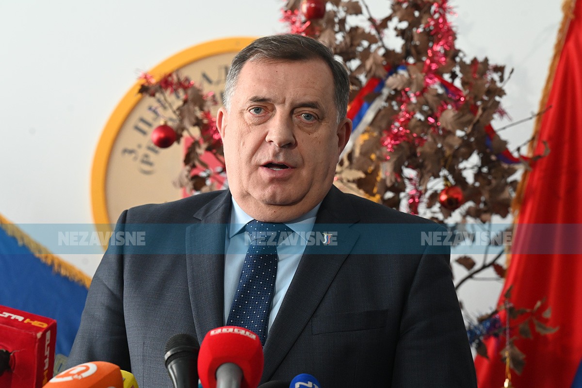 Dodik: Vojska i odbrana izvorno u nadležnosti Srpske
