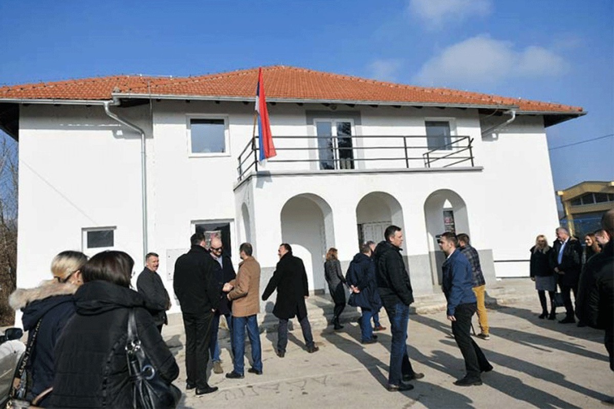 Mladi u Dragočaju ostali bez prostora za okupljanje i druženje
