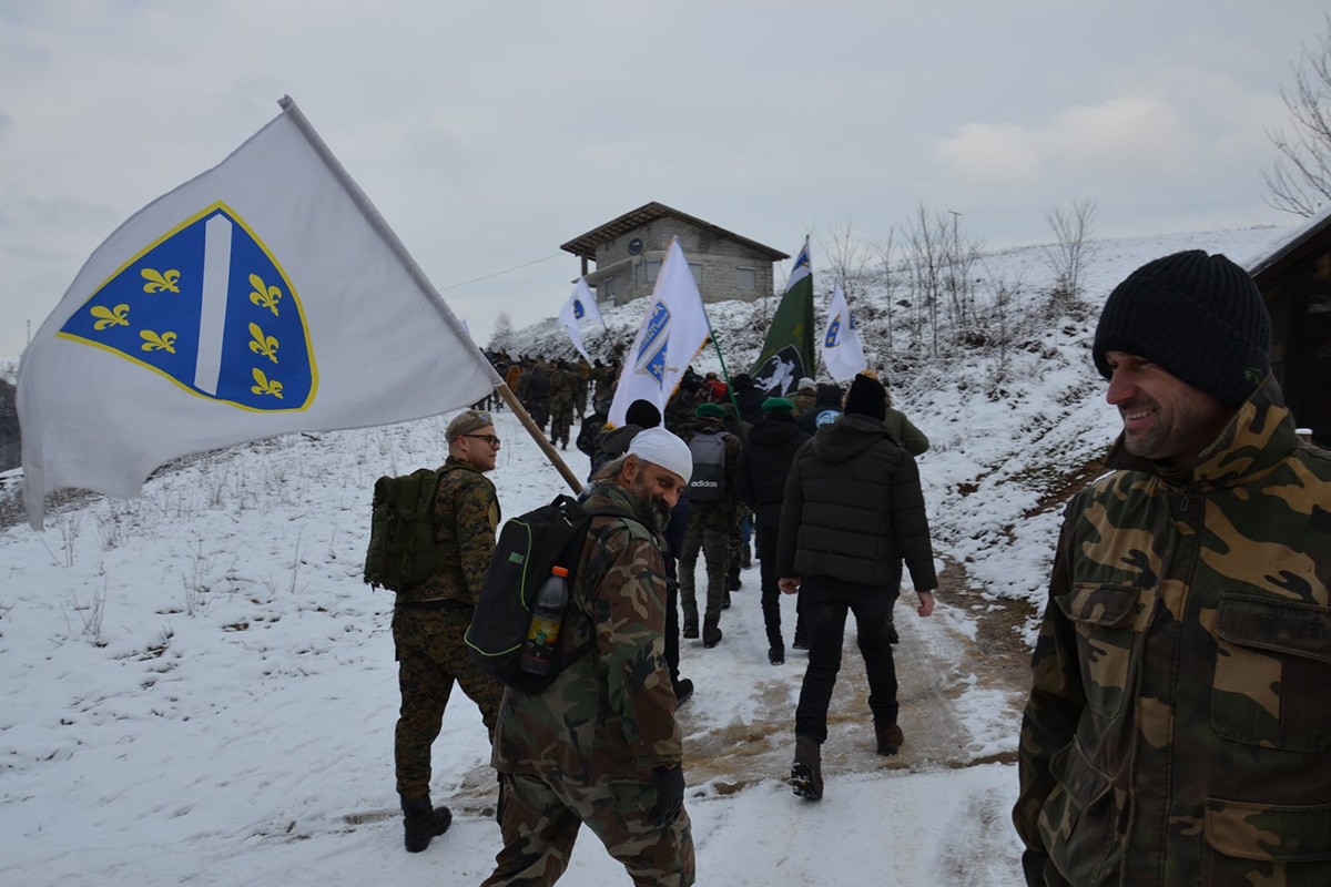 Zelene beretke i ratni pokliči pod lupom policije