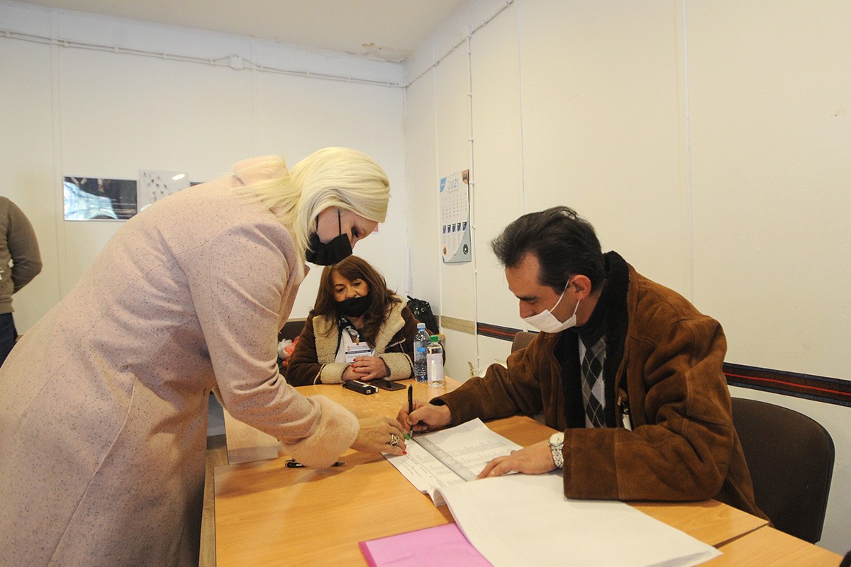 Zatvorena biračka mjesta, završeno glasanje na referendumu u Srbiji