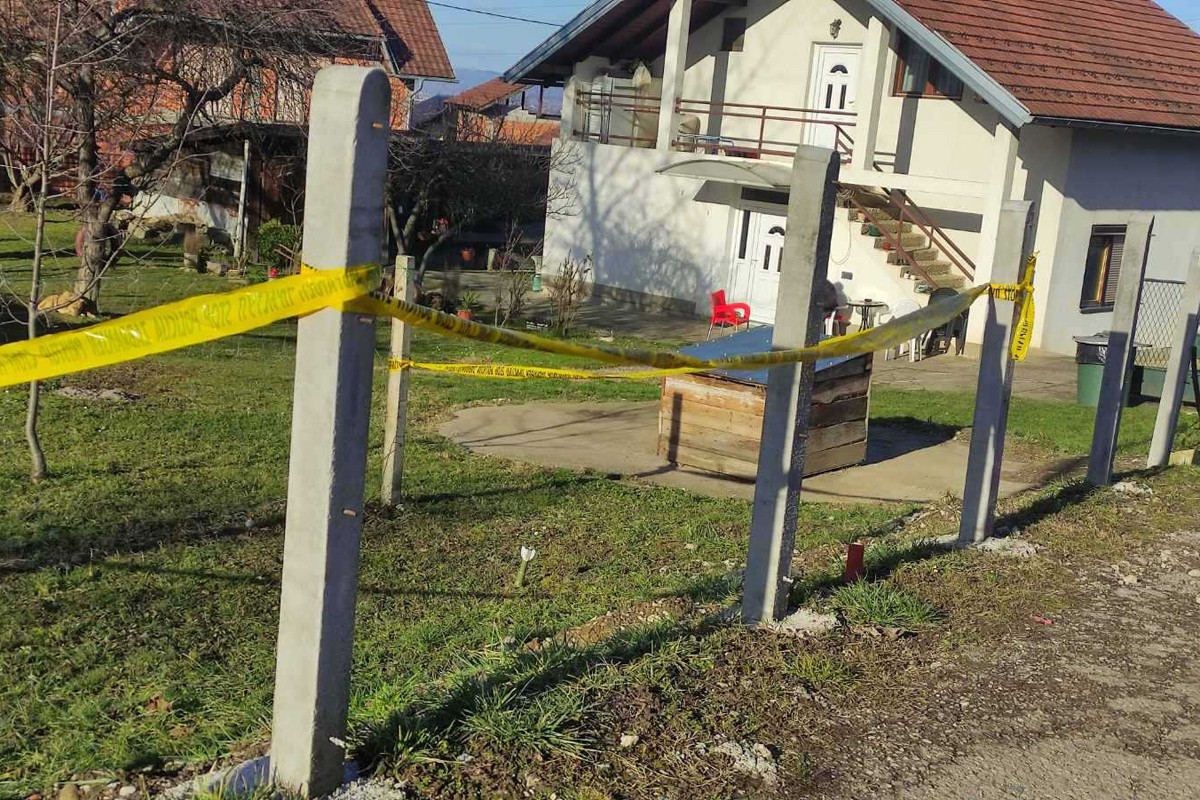Banjalučanin pronašao tromblon u dvorištu