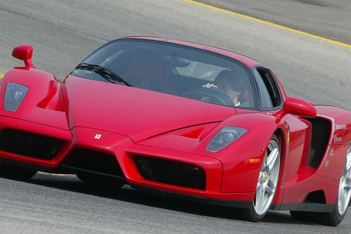 Mehaničar slupao rijedak Ferrari vrijedan 2,5 miliona evra