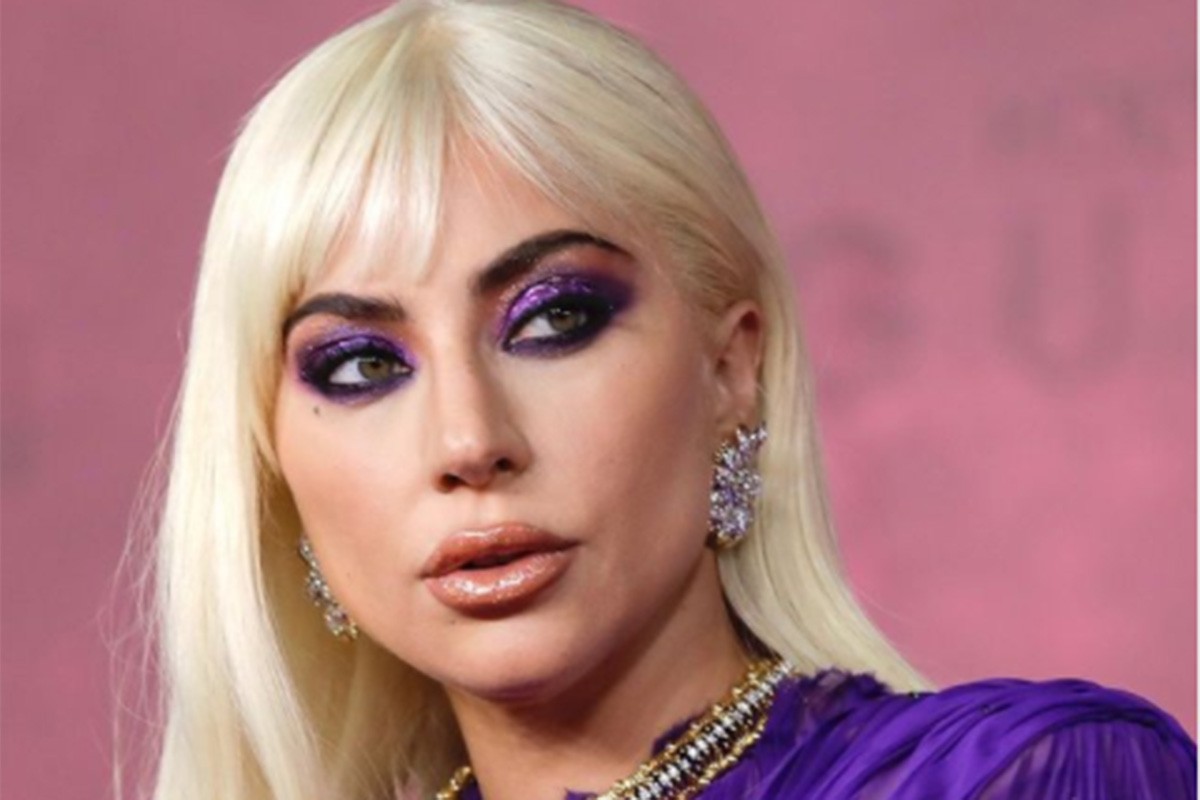 Lejdi Gaga u izazovnoj mini haljini