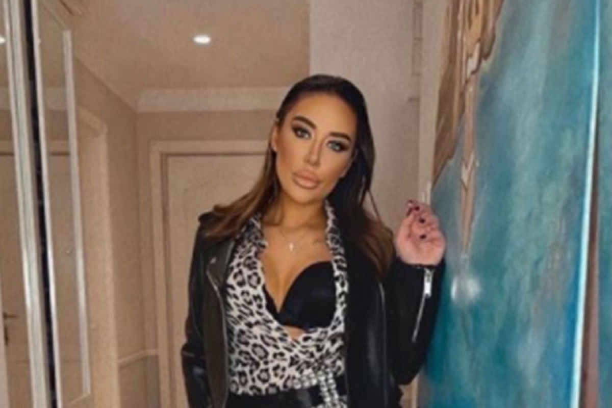 Ana Nikolić se razgolitila na "debelom" minusu