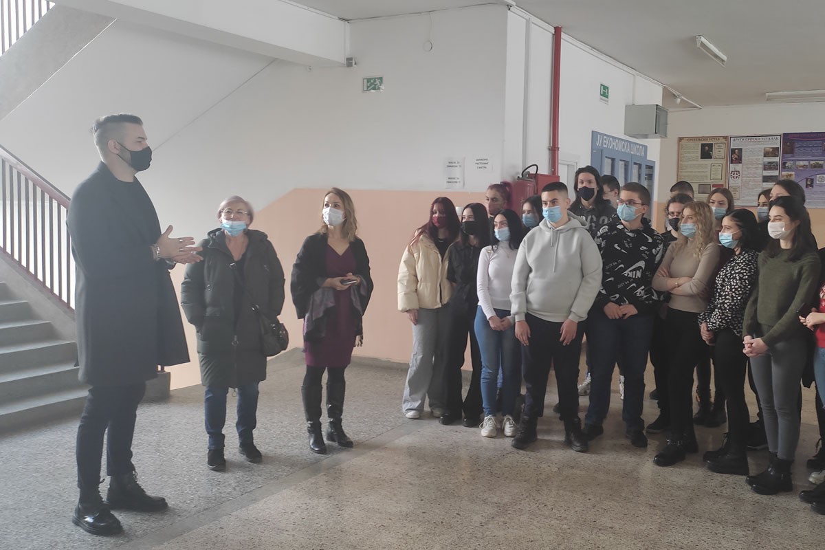 Učenici obišli lokacije iz "Pirata s Kariba" i "Hobita"