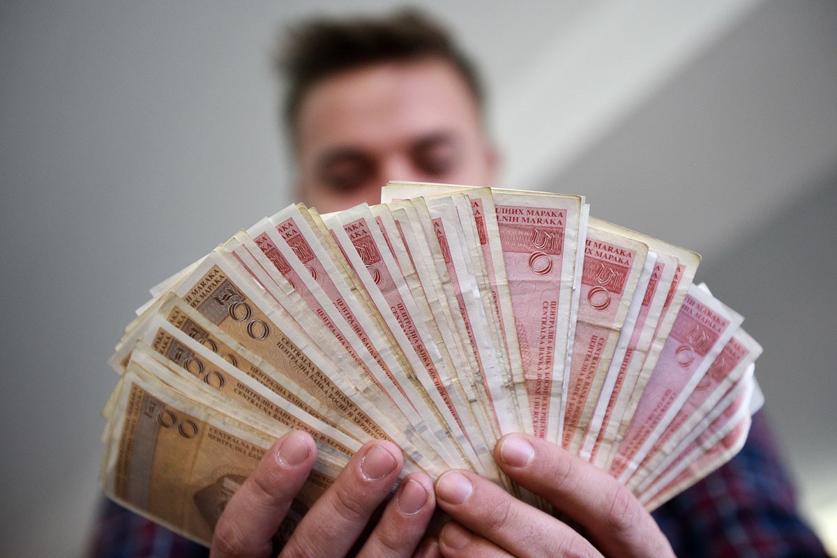 Podsticaji za veće plate, ali i veći broj zaposlenih u Srpskoj