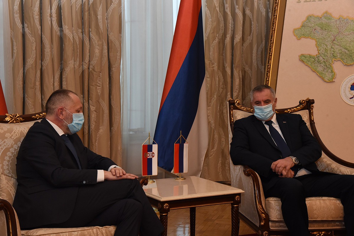 Višković sa Vujićem o unapređenju saradnje Srpske i Srbije