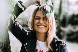 Antonija Blaće pokazala novi imidž - "štreberski look"