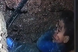 Petogodišnjak pao u bunar, kopaju rupu paralelno kako bi ga spasili