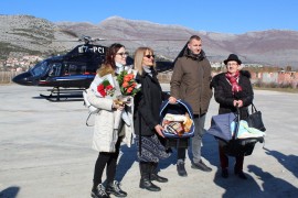 Trebinje: Vasilije i Dunja stigli kući helikopterom