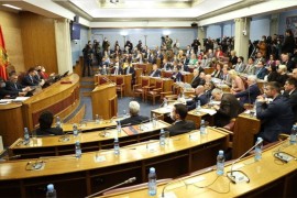 Skupština Crne Gore odlučuje o opozivu Bečića: "Za mene su funkcije ...