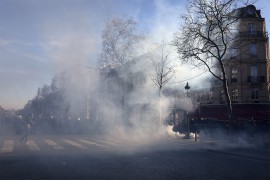 Situacija napeta: Neredi u Parizu trajali osam sati, na ulicama i ...