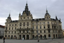 Pijani Hrvat nacističkim pozdravom uznemiravao Grac