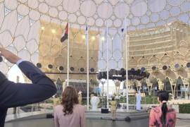Srbija slavi Sretenje: Kolo u Dubajiu, Nijagarini vodopadi u bojama ...