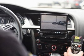 Vozila BMW 196 kilometara na sat, u autu bilo dvoje maloljetne djece