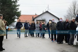 Velike gužve na biračkim mjestima u Banjaluci
