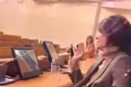 Izveo djevojku na spoj u Parlament BiH