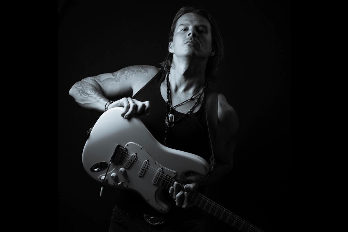 Gitarista Igor Paspalj: Put umjetnika uvijek je put neizvjesnosti