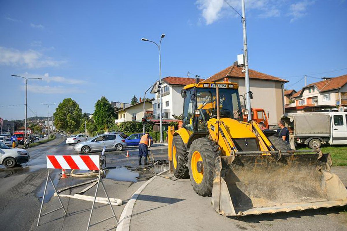 Krpljenje asfalta u Banjaluci počinje s ljepšim vremenom