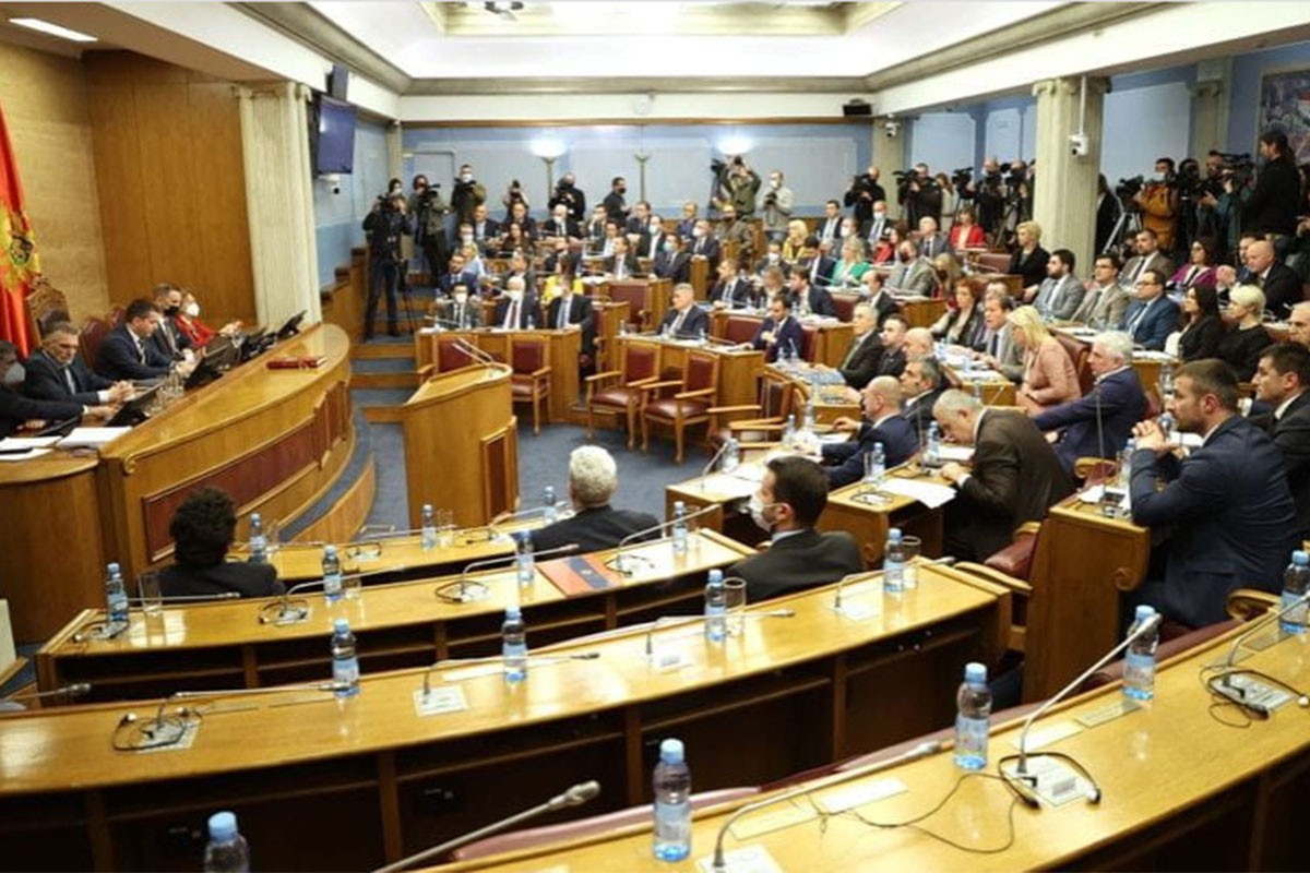 Skupština Crne Gore odlučuje o opozivu Bečića: "Za mene su funkcije prolazne"