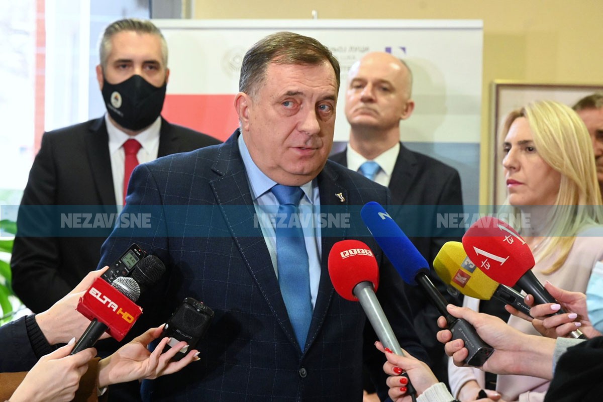 Dodik: Niko neće snositi sankcije kojima je zaprijetila Bisera Turković