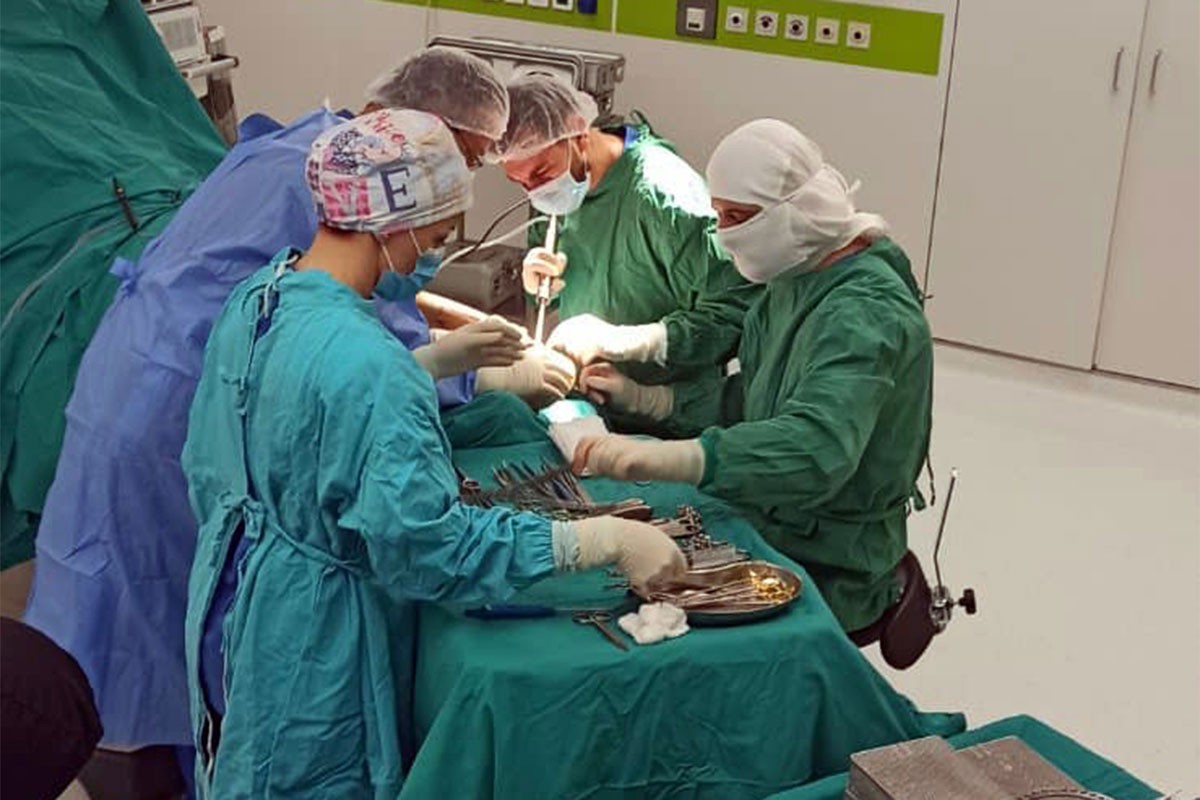 Urađen komplikovan hirurški zahvat u UKC RS