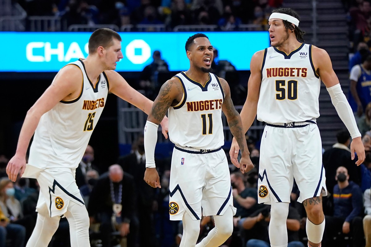 Denver u posljednjem napadu do pobjede nad Golden Stejtom