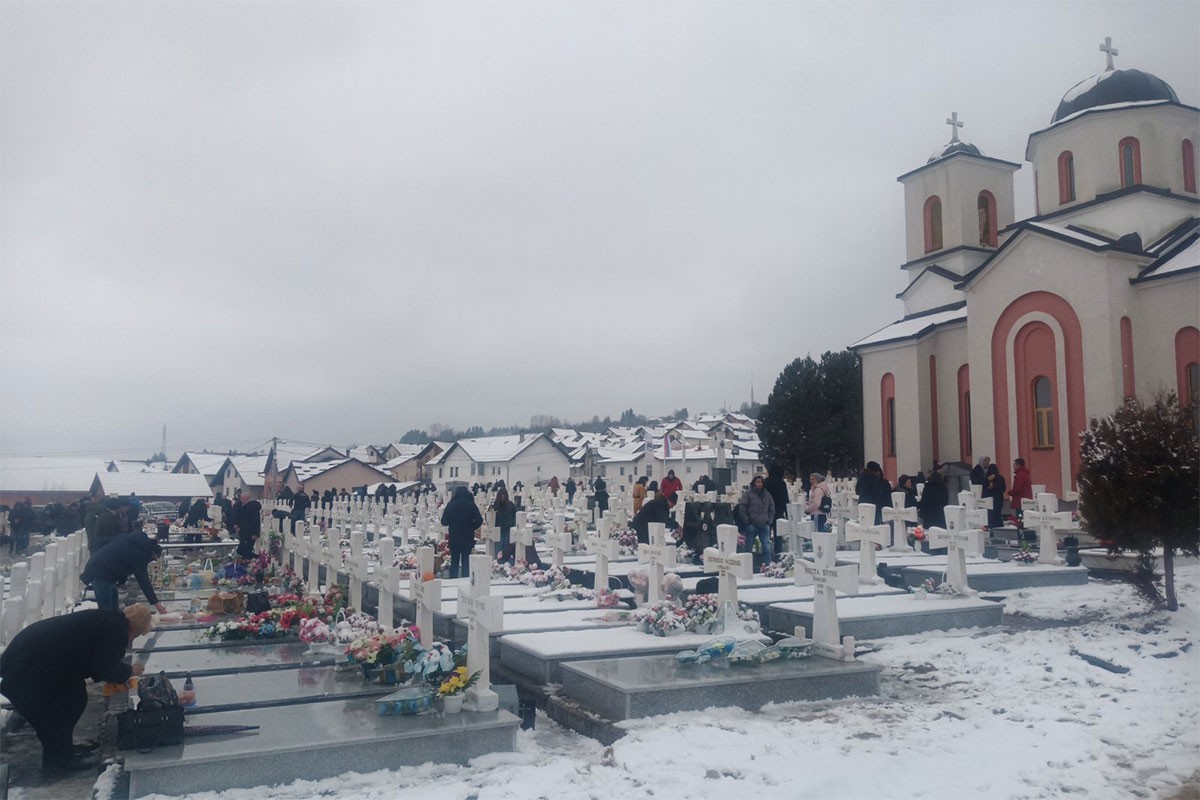 Hiljade ljudi na Malom Zejtinliku