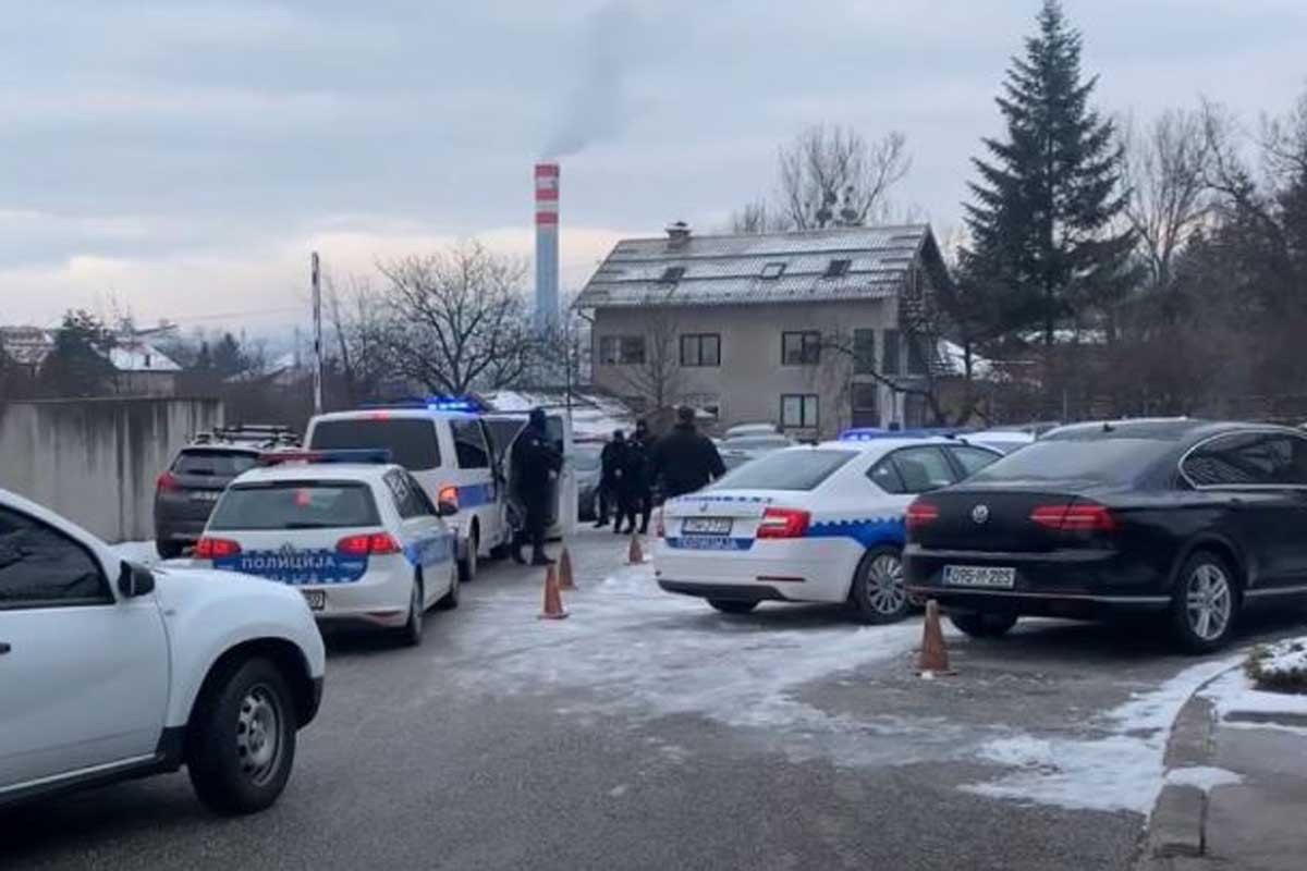 Izvještaj protiv 13 osoba zbog šverca droge i oružja