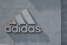 Adidas obustavlja rad u Rusiji