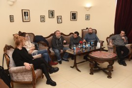 Pretpremijera u NP RS: "Hrkači" - žestok nokaut za "novu normalnost"