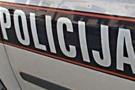 Dva automobila oštećena u eksploziji u Mostaru