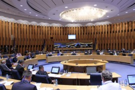 Dom naroda počeo raspravom o suspenziji akciza na naftu