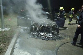 Planulo vozilo u Zalužanima, vatrogasci ugasili požar